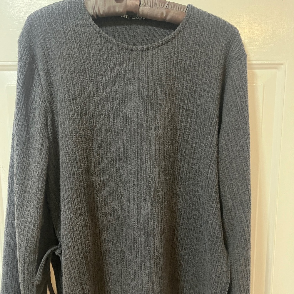 Zara Women's-‎ Size Large crinkle texture dark grey crepe with side ties